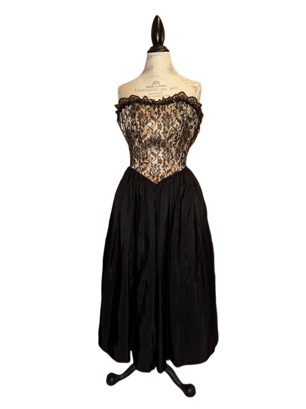 New with Tag Vintage 80s Gunne Sax by Jessica McClintock Strapless Lace Dress